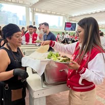 Servicio de alimentos en evento